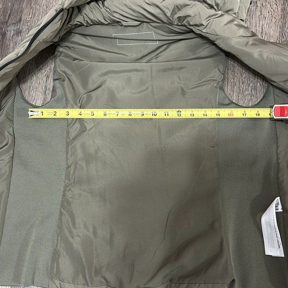 Zara Women's Puffer Vest in Olive - Picture 10 of 10